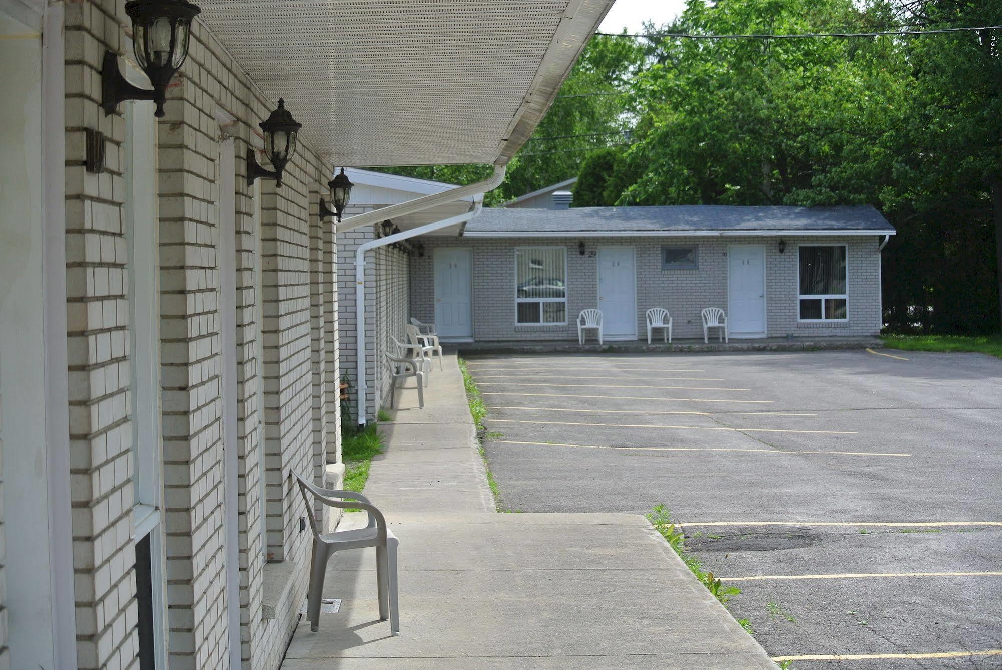 Motel Bonsoir โชลิแอต ภายนอก รูปภาพ