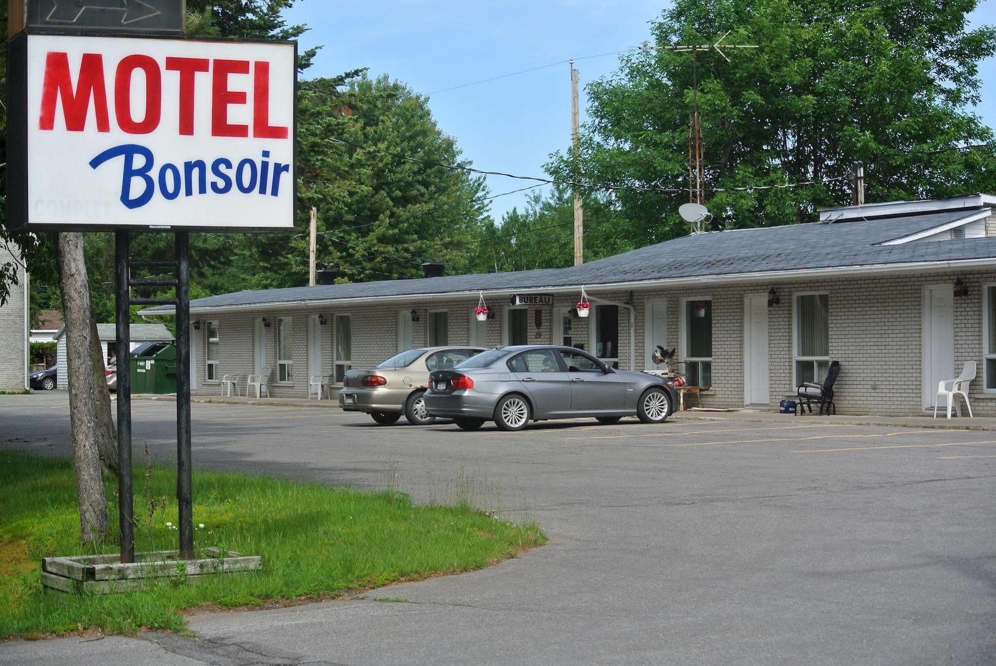 Motel Bonsoir โชลิแอต ภายนอก รูปภาพ